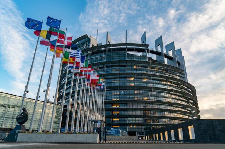 Liderii UE discută la Bruxelles cererile de aderare ale Ucrainei, Republicii Moldova și Georgiei