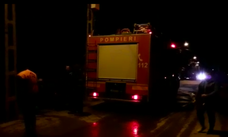Incendiu la un grajd din comuna Petreștii de Jos. Ce s-a întâmplat cu animalele