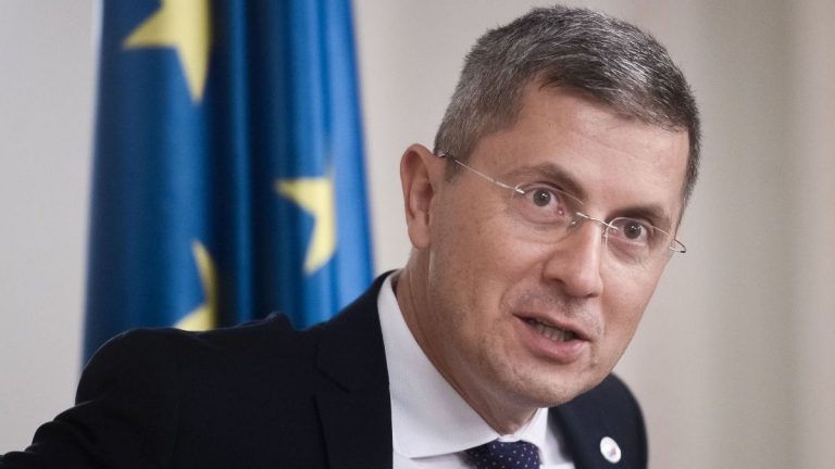 Dan Barna: Guvernul are un picior rupt și o gleznă scrântită