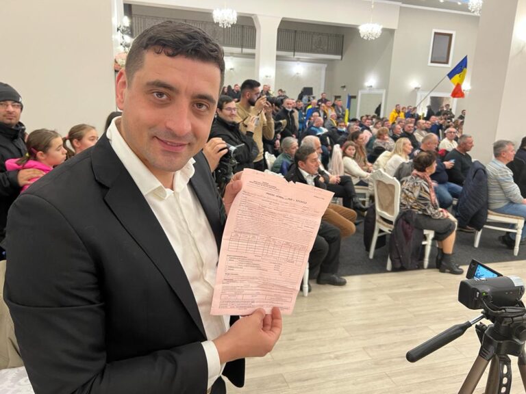 AUR a strâns peste 2 milioane de semnături pentru demiterea lui Klaus Iohannis