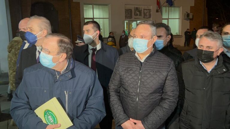 Premierul Ciucă dorește dublarea valorii tichetului de masă