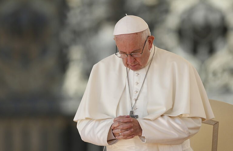 Papa Francisc spune că are o mare dorinţă de a merge la Kiev după călătoria în Canada