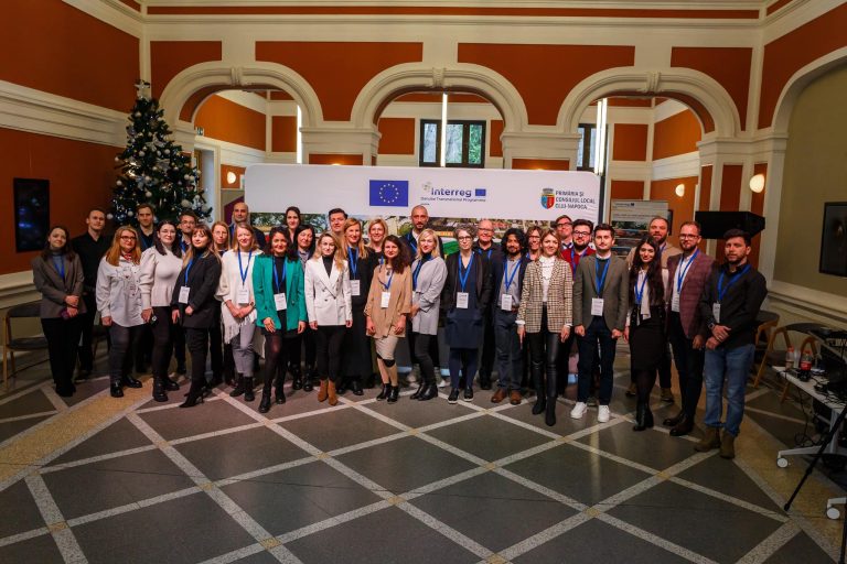 FOTO | Conferința finală a proiectului european Agora – „Opțiuni avansate de co-generare pentru reintegrarea activelor locale”