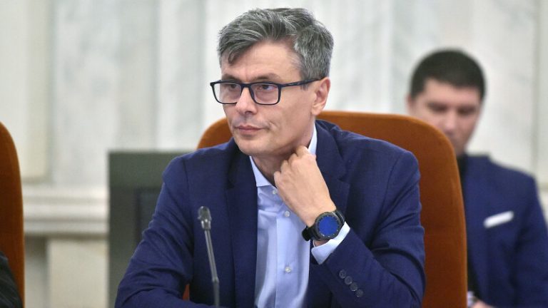 PSD cere explicații ministrului Energiei după „taxa pe soare”: Popescule, ești dator cu răspunsuri