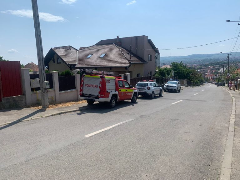 Bărbat dus la spital după ce un zid s-a prăbușit peste el în Cluj-Napoca