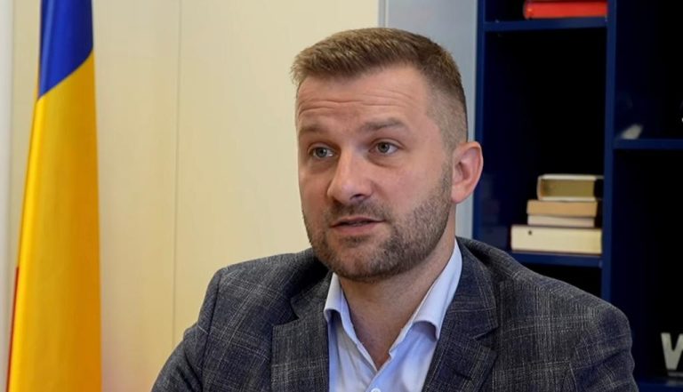 Lucrările de asfaltare din Florești, întârziate de vremea nefavorabilă. Primarul Bogdan Pivariu: „Zilele ploioase ne-au ținut în loc”