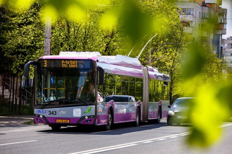 Programul transportului în comun la Cluj în minivacanța de Sf. Maria