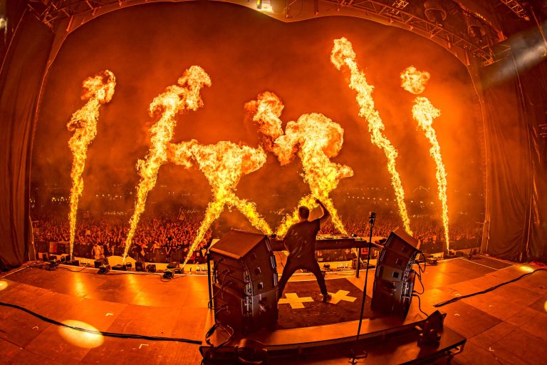Olandezul Martin Garrix le-a dat o lecție celorlalți artiști de la UNTOLD: probabil cel mai bun show de la ediția 2023 / peste 110.000 de fani au încins atmosfera în ziua trei