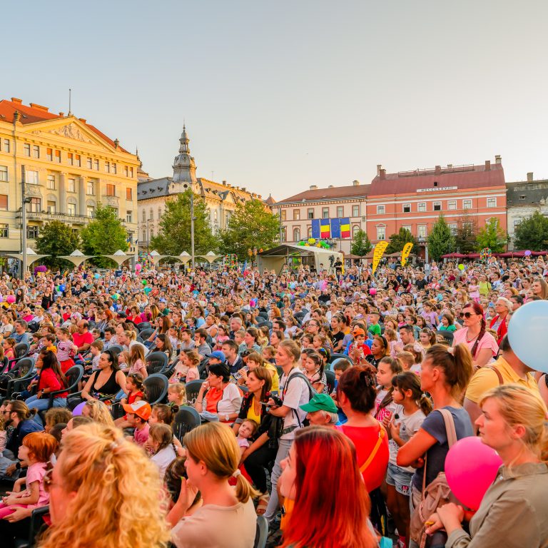 FOTO/ Record de participanți la WonderPuck. Peste 28.000 de spectatori la ediția a șaptea a festivalului teatrului de păpuși de la Cluj-Napoca