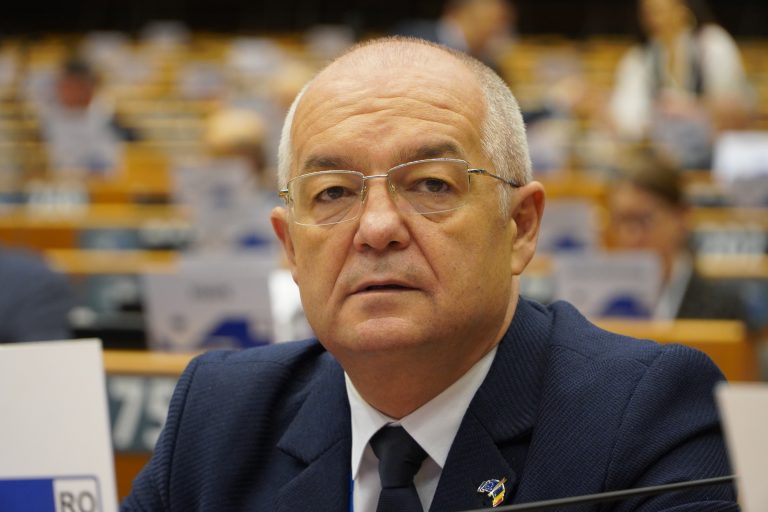 Emil Boc: „Avem nevoie de un guvern puternic și pro-european”