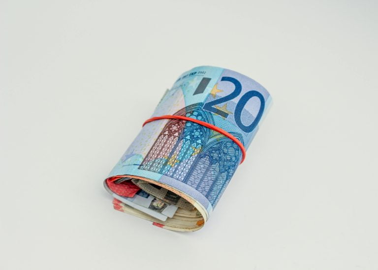 După Fitch, urmează decizia Moody’s. Daniel Dăianu avertizează asupra evaluării României