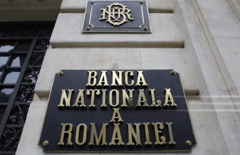 BNR avertizează: Creștere alarmantă a fraudelor online care folosesc identitatea băncii