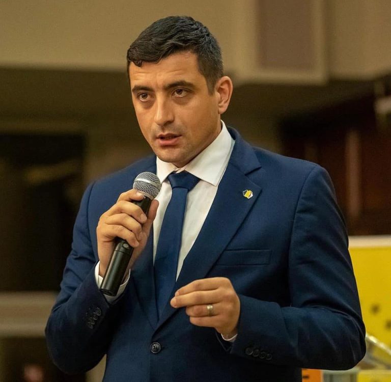 George Simion: Fiecare copil are dreptul la șanse egale, țineți-vă de școală