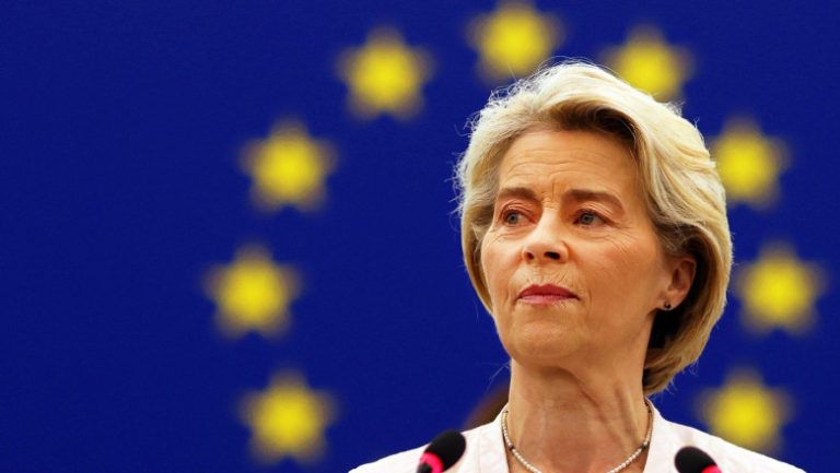 Ursula Von der Leyen: UE trebuie să-și mărească producția de armament