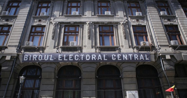 PNL solicită un punct de vedere de la BEC cu privire la modificarea legii, astfel încât Klaus Iohannis să poată candida la alegerile parlamentare