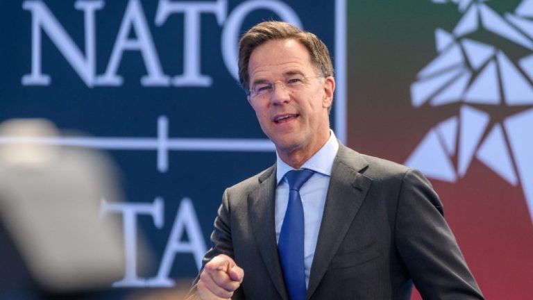 Rutte anunță o posibilă țintă de 5% din PIB la summitul NATO
