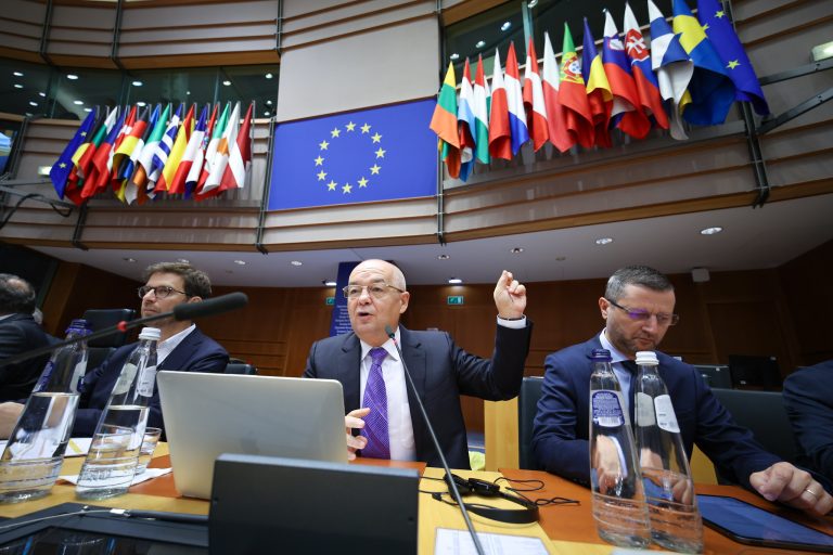 Emil Boc: Inteligența Artificială, o oportunitate și o provocare pentru Europa – VIDEO