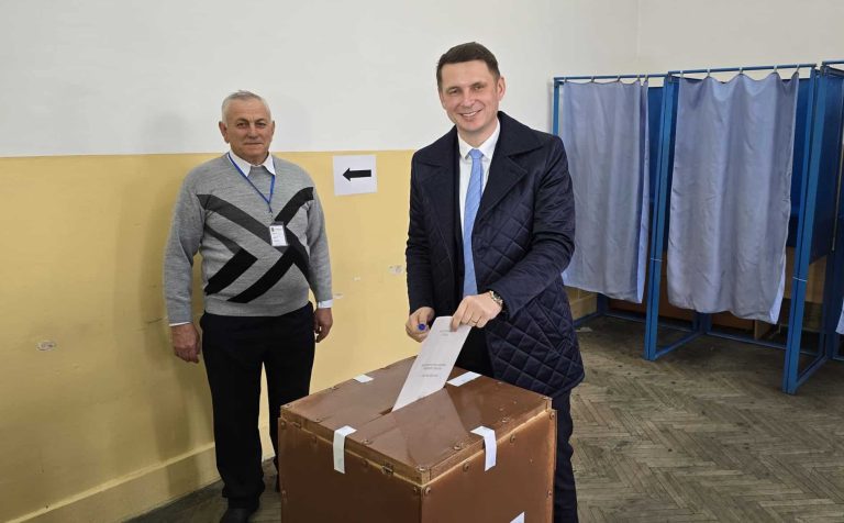 Mircea Abrudean, vot pentru o Românie sigură și prosperă: „Am votat pentru viitorul copiilor noștri”