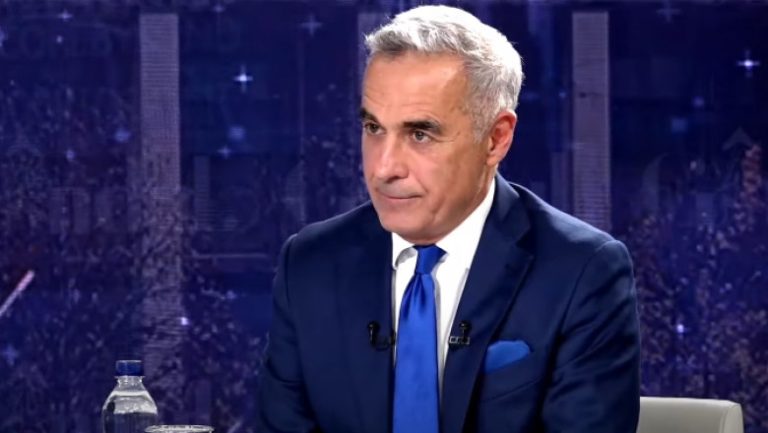 Georgescu îl pune la colț pe Boc: „A transformat sportul într-un circ politic”