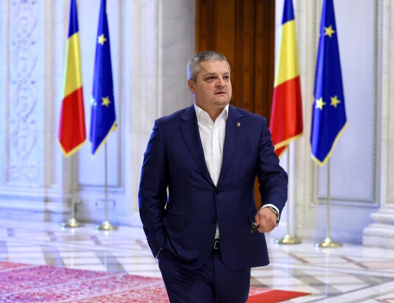 Cine este regizorul? Jocurile politice care redesenează România