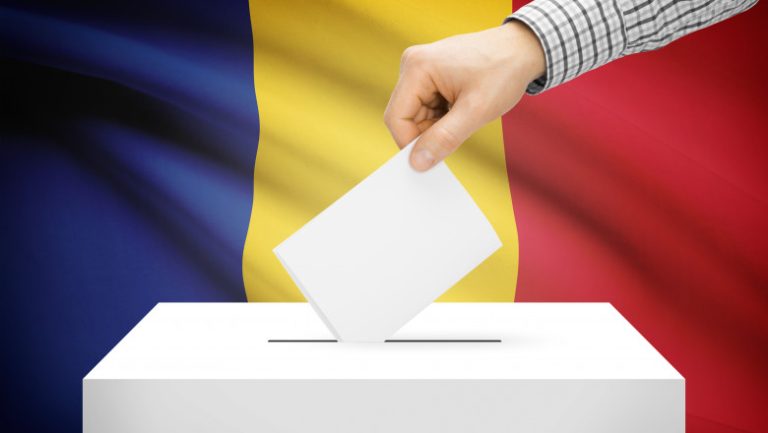 Românii votează de Ziua Națională în cadrul unui scrutin istoric.