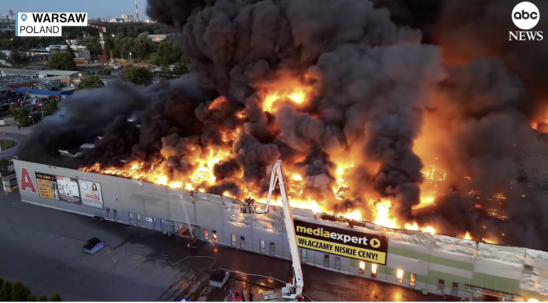 Incendiu provocat în Varșovia: Un refugiat belarus, acuzat de sabotaj în favoarea Rusiei