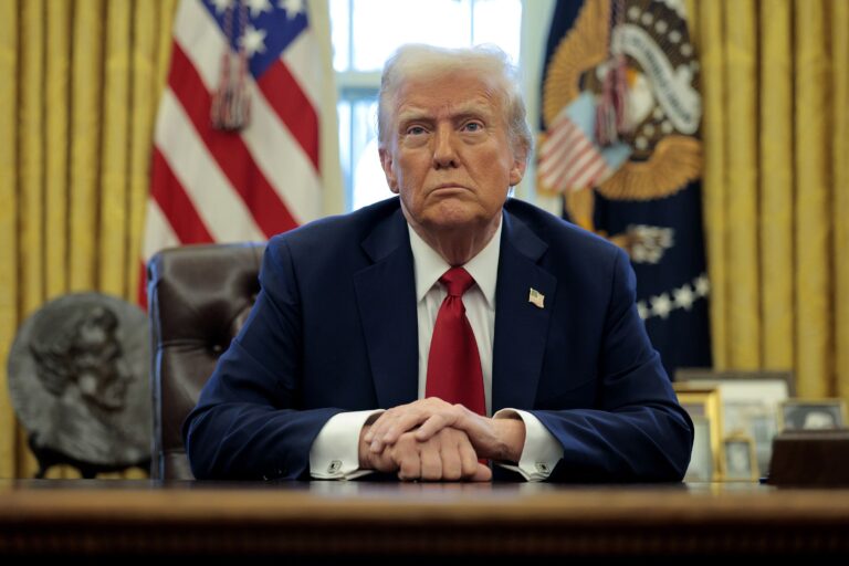 Donald Trump amână noile tarife pentru UE după o discuție cu Ursula von der Leyen