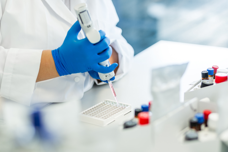 O nouă terapie injectabilă promite să prevină insuficiența cardiacă după infarct
