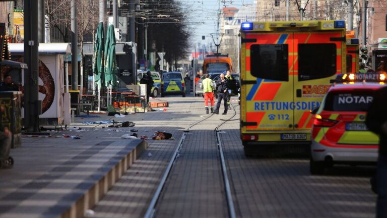 Atac cu mașina în centrul orașului Mannheim – mai multe victime, operațiune de amploare a poliției