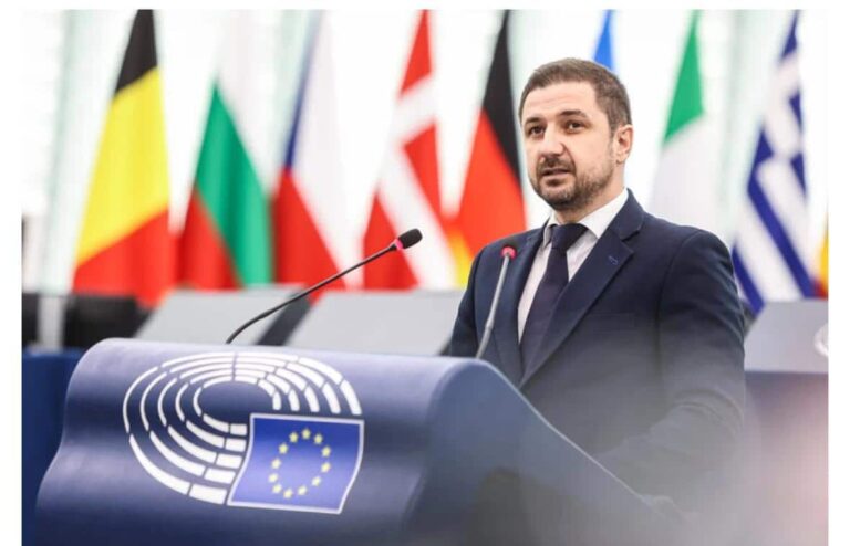 AUR votează pentru demiterea Ursulei von der Leyen: „Un lider consumat, incompetent și periculos pentru Europa”