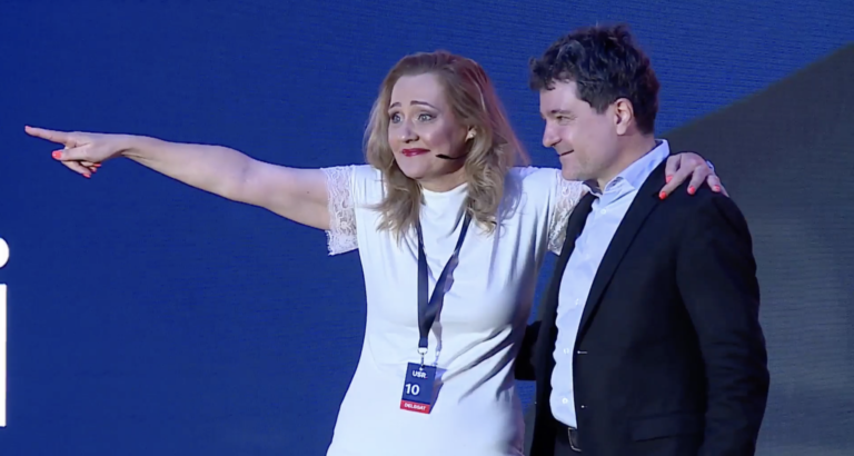 Lovitură pentru USR: BEC interzice promovarea lui Nicușor Dan. Elena Lasconi reacționează dur: „Au schimbat soția în fața preotului!”