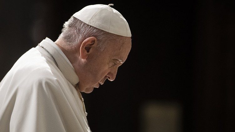 Funeraliile Papei Francisc vor avea loc sâmbătă la Vatican. Participă Ilie Bolojan, Donald Trump și alți lideri mondiali