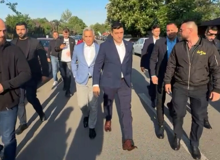 George Simion și Călin Georgescu au votat împreună, în Voluntari