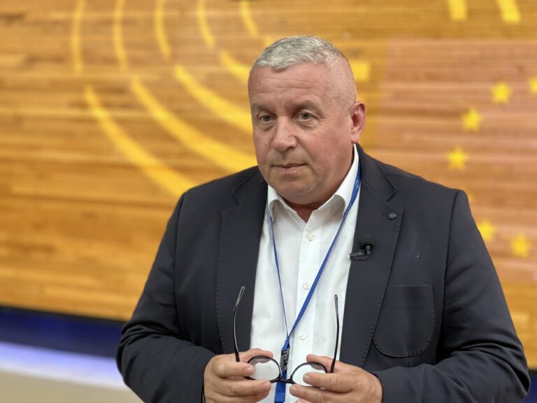 VIDEO | Daniel Buda ( PNL ) cere reglementarea strictă a mediului online: „Nu putem lăsa acest spațiu fără reguli”