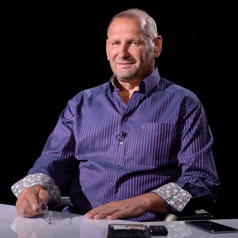 PNL s-a dat cu progresiștii! Cataramă tună: Ne bagă în brațele Rusiei!