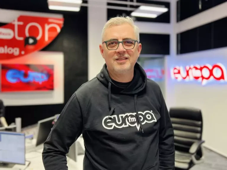 Fosta vedetă Europa FM, Vlad Petreanu, reclamat la DIICOT! AUR îi face dosar penal pentru „fake news” în campanie