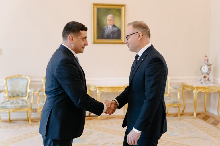 VIDEO | George Simion, primit de președintele Poloniei la Varșovia. Discuții despre democrație, Inițiativa celor Trei Mări și rolul strategic al României