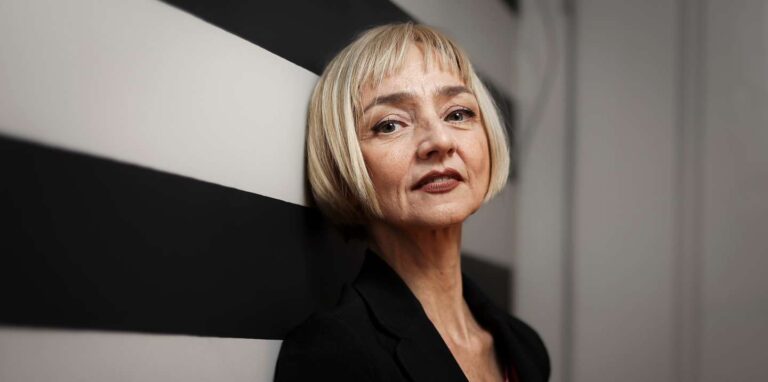 Cu cine te vezi la TIFF: Béla Tarr și Maria de Medeiros sosesc la Cluj, alte zeci de personalități din film te așteaptă în festival