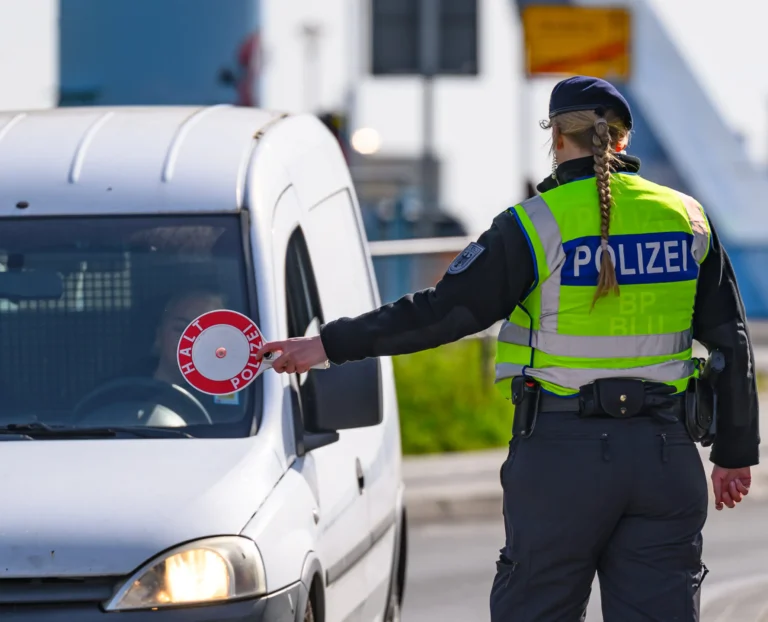 BREAKING: 11 țări au ucis spiritul Schengen! E oficial, granițele se închid
