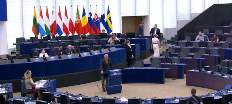 Vasile Dîncu în Parlamentul European: „Nu semnăm un cec în alb pentru TERORISM!” – Mesaj dur despre Gaza, Israel și Europa în fața istoriei!