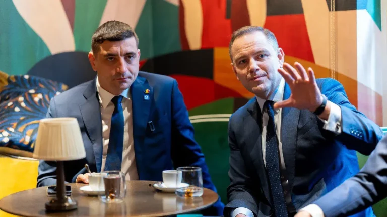 Karol Nawrocki câștigă turul al doilea al alegerilor prezidențiale din Polonia, potrivit exit-poll-urilor IPSOS