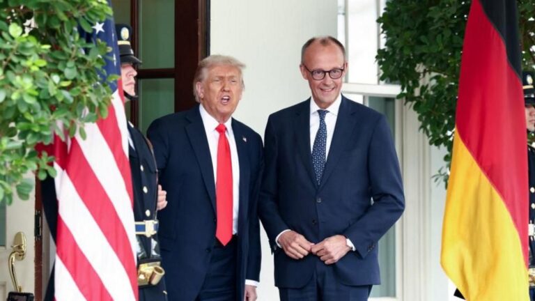 Trump compară războiul Rusia-Ucraina cu o bătaie între copii: „Poate că trebuie să continuați să suferiți”