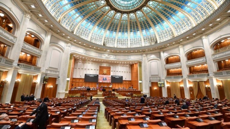 Cutremur politic: Nicușor Dan acuză partidele suveraniste că joacă după cum dictează Moscova!