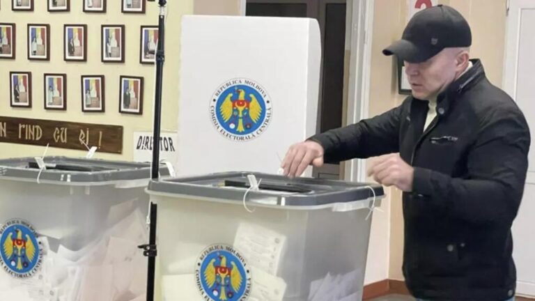 Alegeri în Republica Moldova: Kremlinul folosește biserica pentru campanii anti-UE, arată investigație Reuters