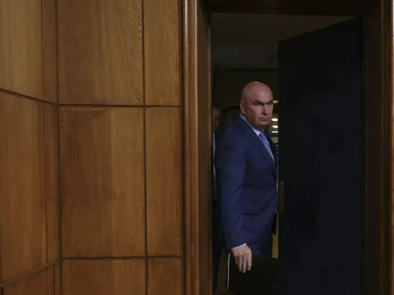 FMI sprijină reformele Guvernului Bolojan: creștere economică de 1% estimată pentru 2025