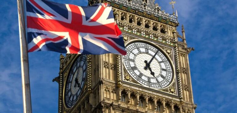 Cetățeni ai UE din Marea Britanie, informați că drepturile de ședere post-Brexit au fost acordate „din greșeală”