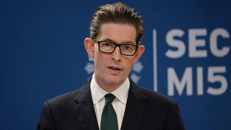 Serviciul britanic de contraspionaj avertizează: Rusia, China și Iran încearcă să influențeze democrația britanică și să spioneze politicienii