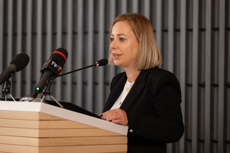 Maria Forna, prefectul Clujului: „Violența este o rană socială care nu se vindecă prin tăcere, ci prin acțiune și solidaritate”