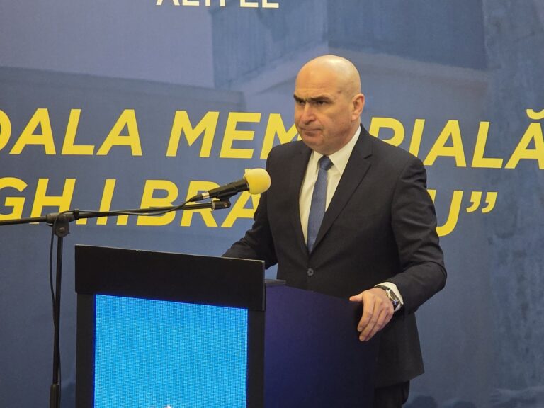 VIDEO | Bolojan, avertisment intern: „Nu mai trimiteți mesaje să vă pun în funcții!”