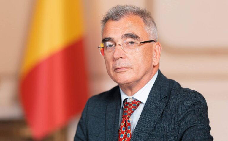 Petrișor Peiu îl acuză pe Nicușor Dan de secretizarea cheltuielilor cu ajutorul acordat Ucrainei: „Își arogă un drept pe care Constituția nu i-l oferă”